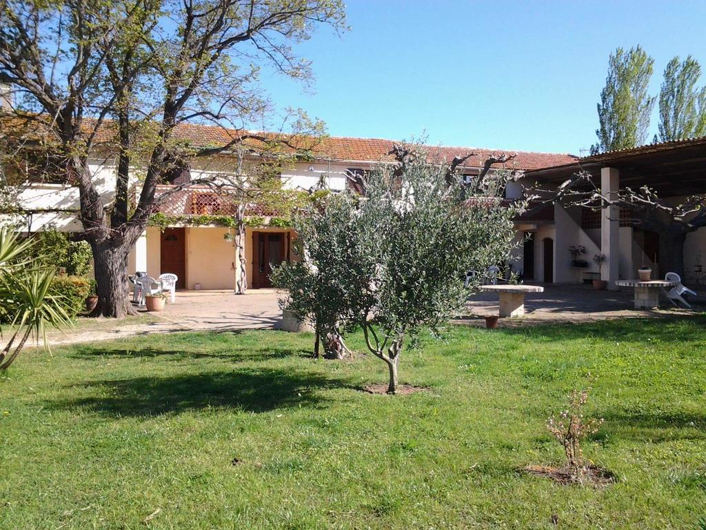 Les Prairies Mas Roux Guest House Raphele Ngoại thất bức ảnh